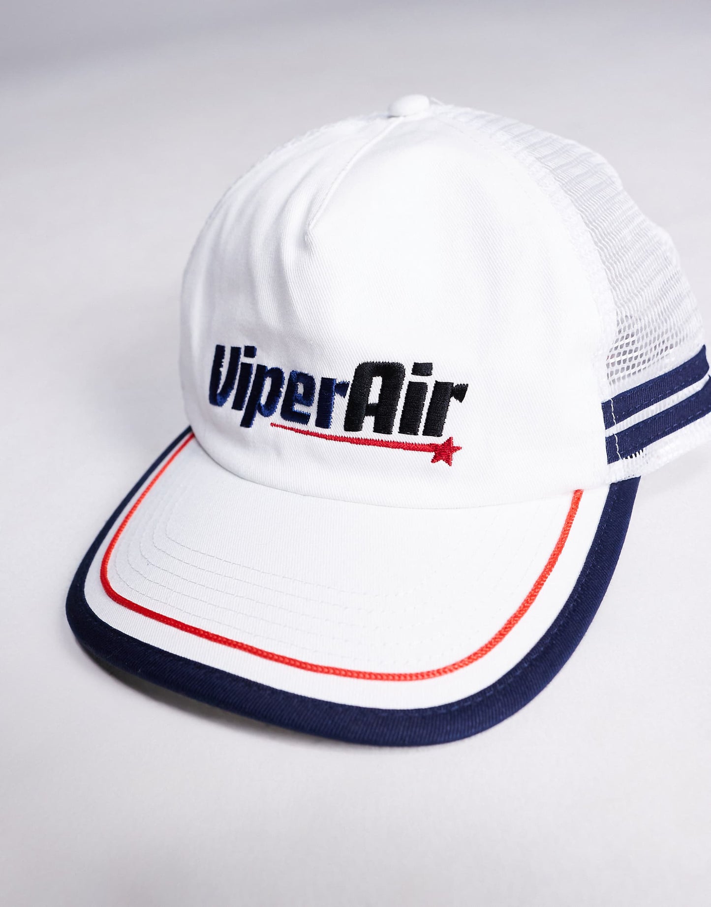 Trucker Cap With Graphic