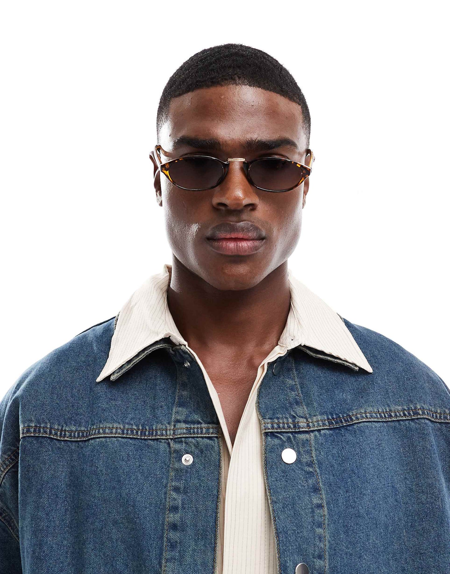 Oval Sunglasses With Metal Bridge