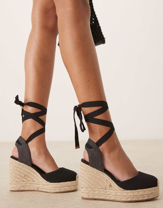 Wide Fit Tyra Closed Toe Wedges