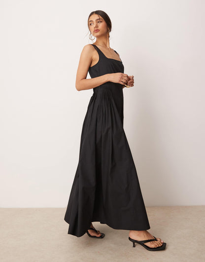 Scoop Neck Pleat Waist Midaxi Dress