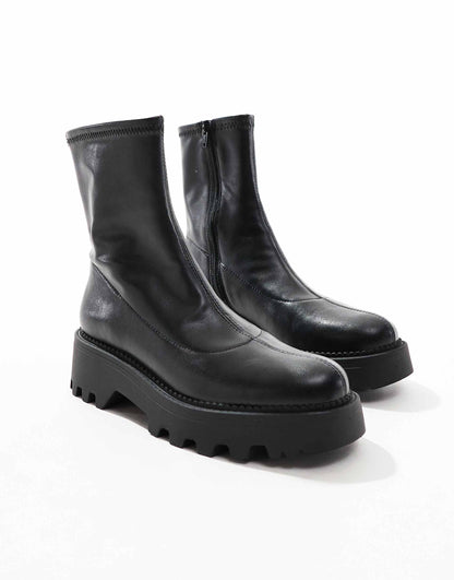 Chunky Flat Boot