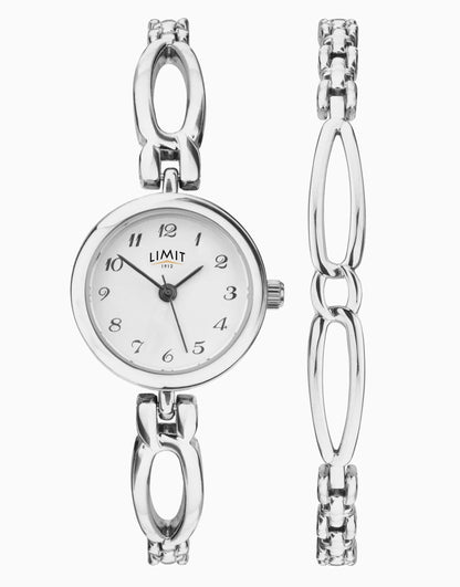Classic 18Mm Womens Round Silver Analogue Watch Gift Set