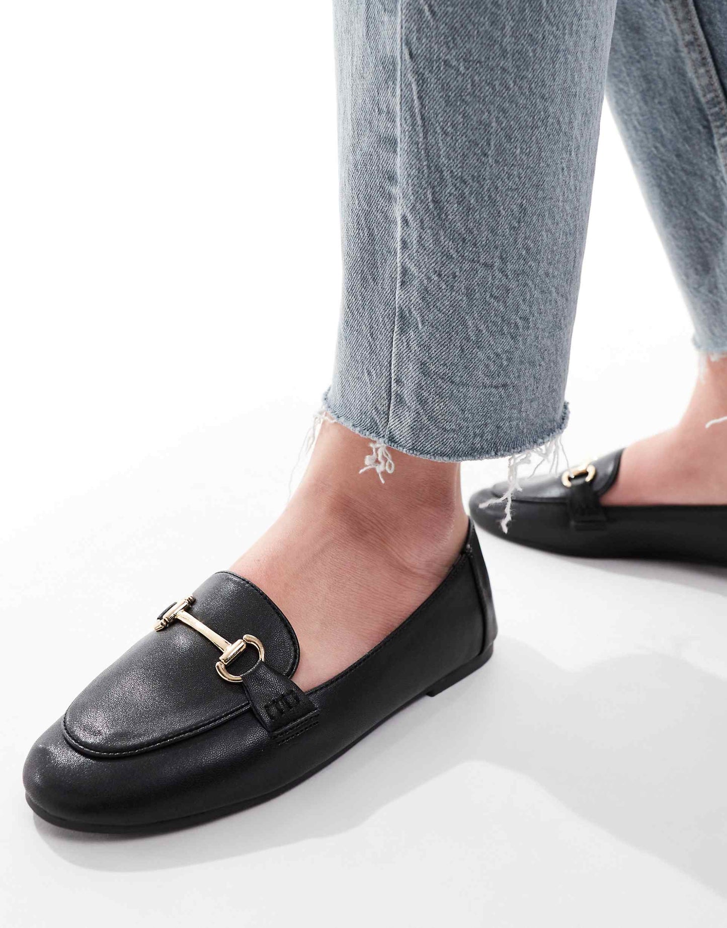 Nori Wide Fit Buckle Detail Loafer