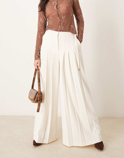 Tailored Wide Leg Trousers With Pleat Detail