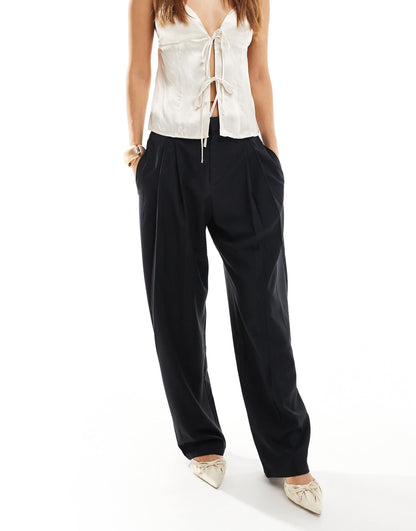 Barrel Leg Tailored Trouser