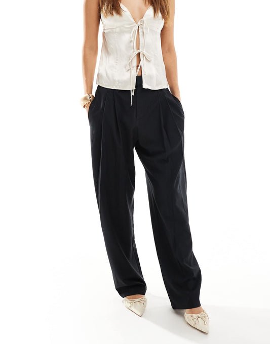 Barrel Leg Tailored Trouser