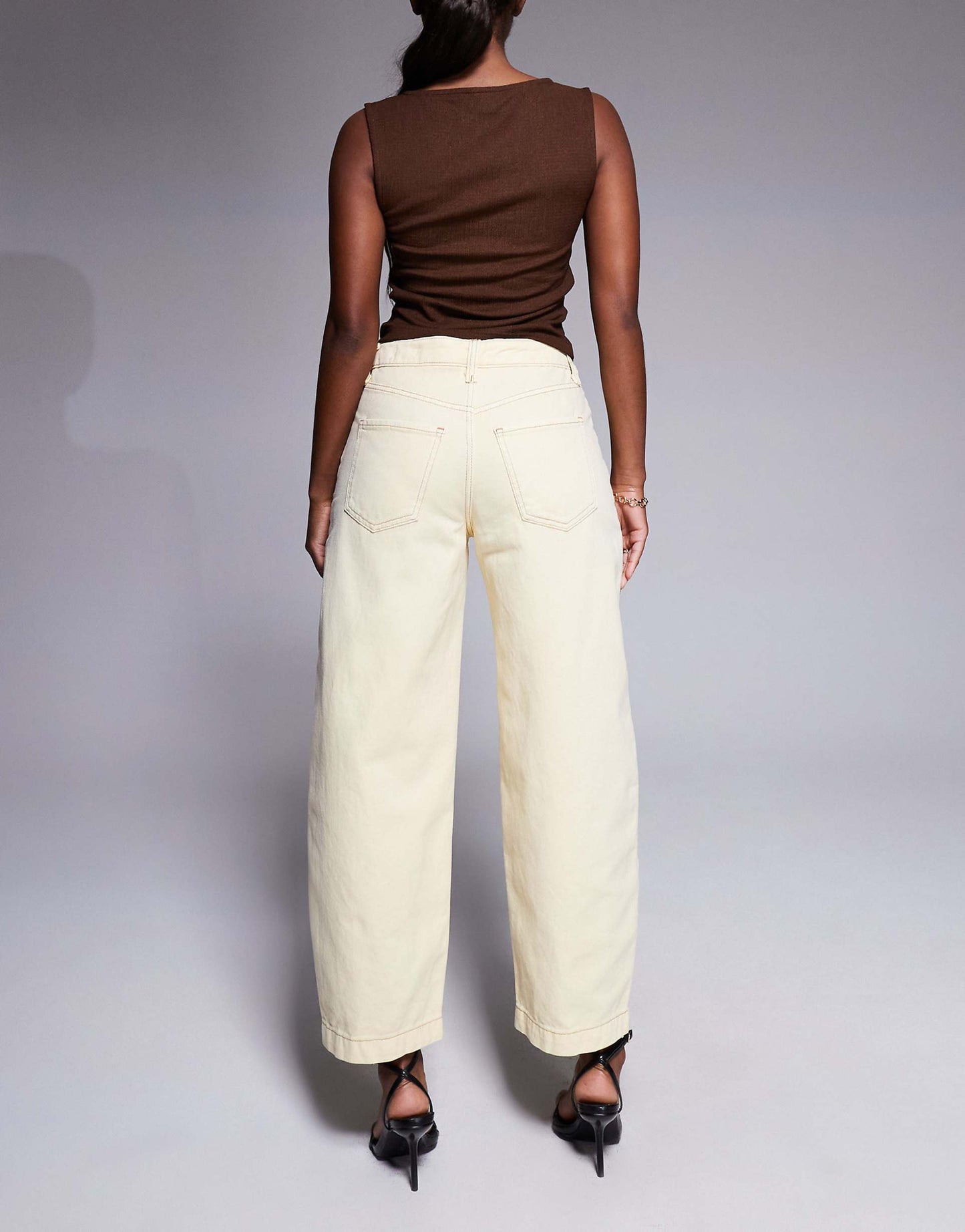 Barrel Jean