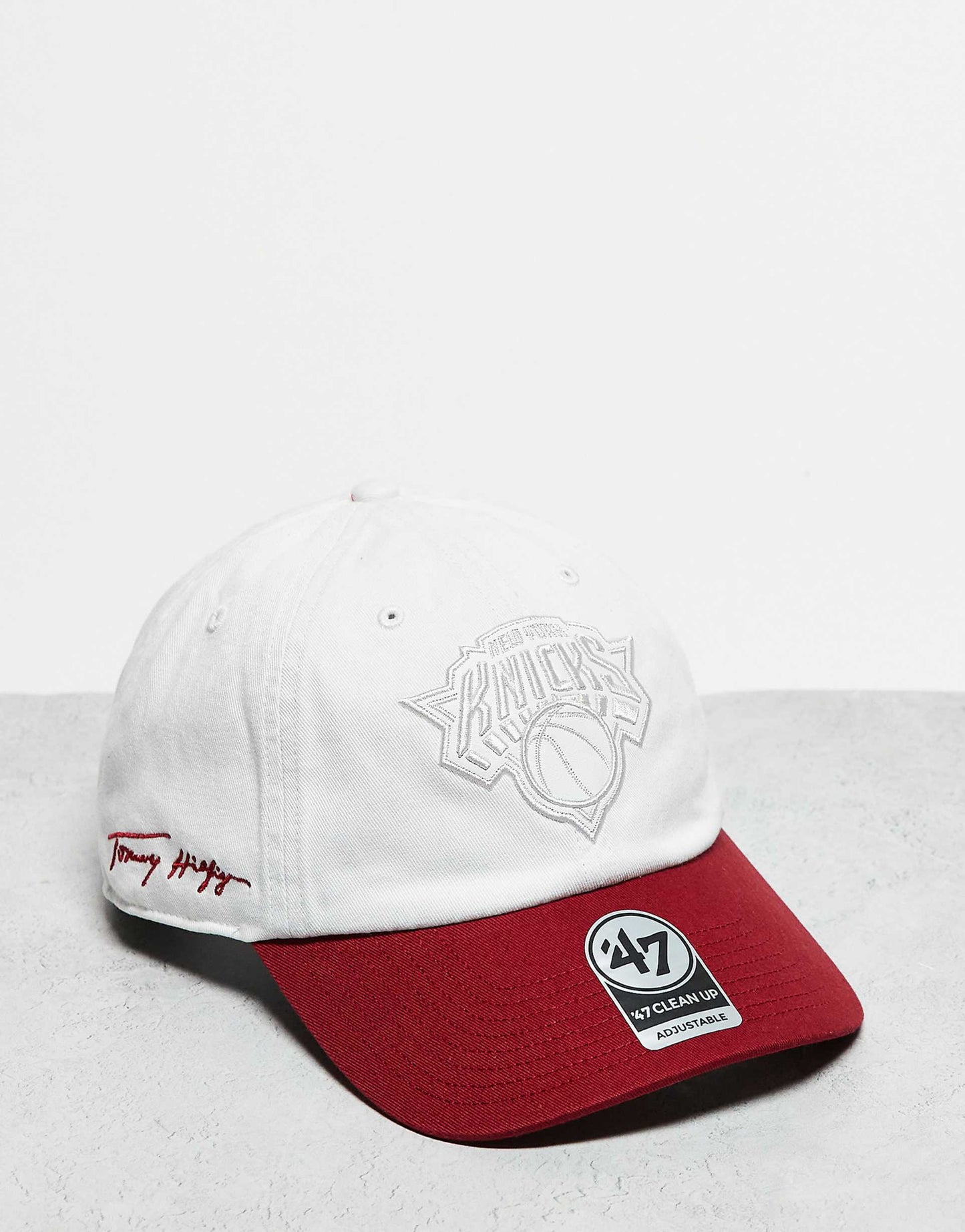 NY Knicks Logo Detail Contrast Clean Up Cap