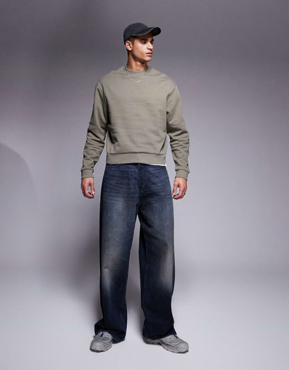 Essential Boxy Oversized Sweatshirt