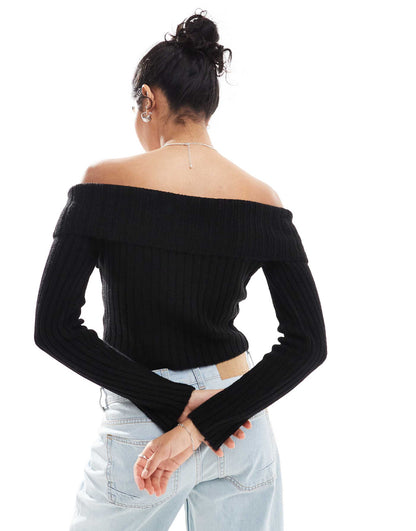 Button Through Asymmetric Jumper