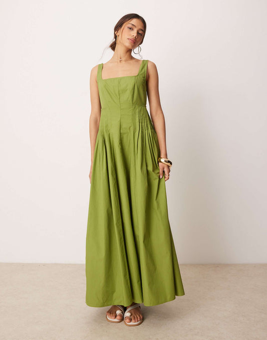 Scoop Neck Pleat Waist Maxi Dress