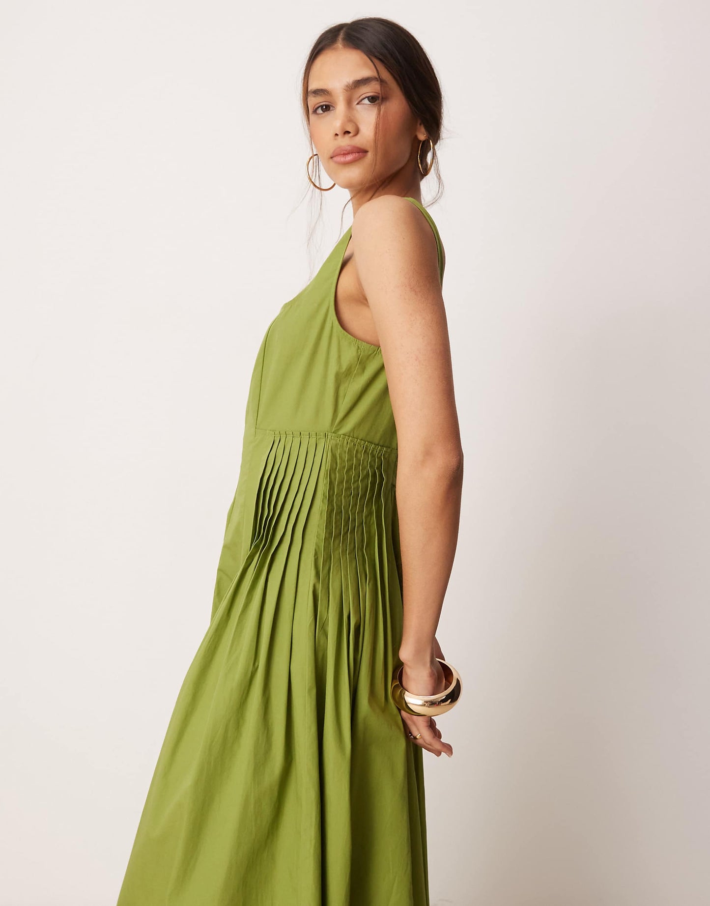 Scoop Neck Pleat Waist Maxi Dress