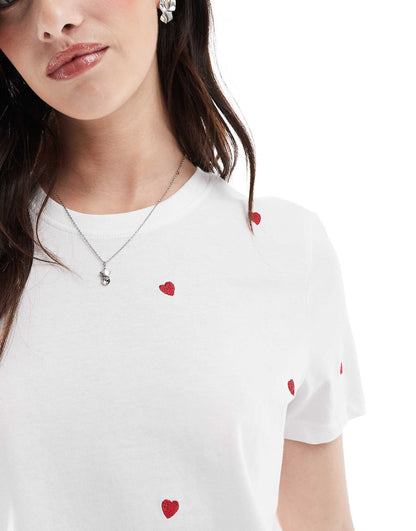 Heart Embroidery Crew Neck T-Shirt