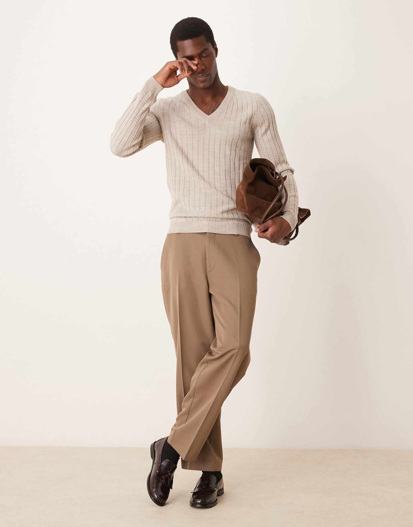 Muscle Fit Ribbed V Neck Jumper