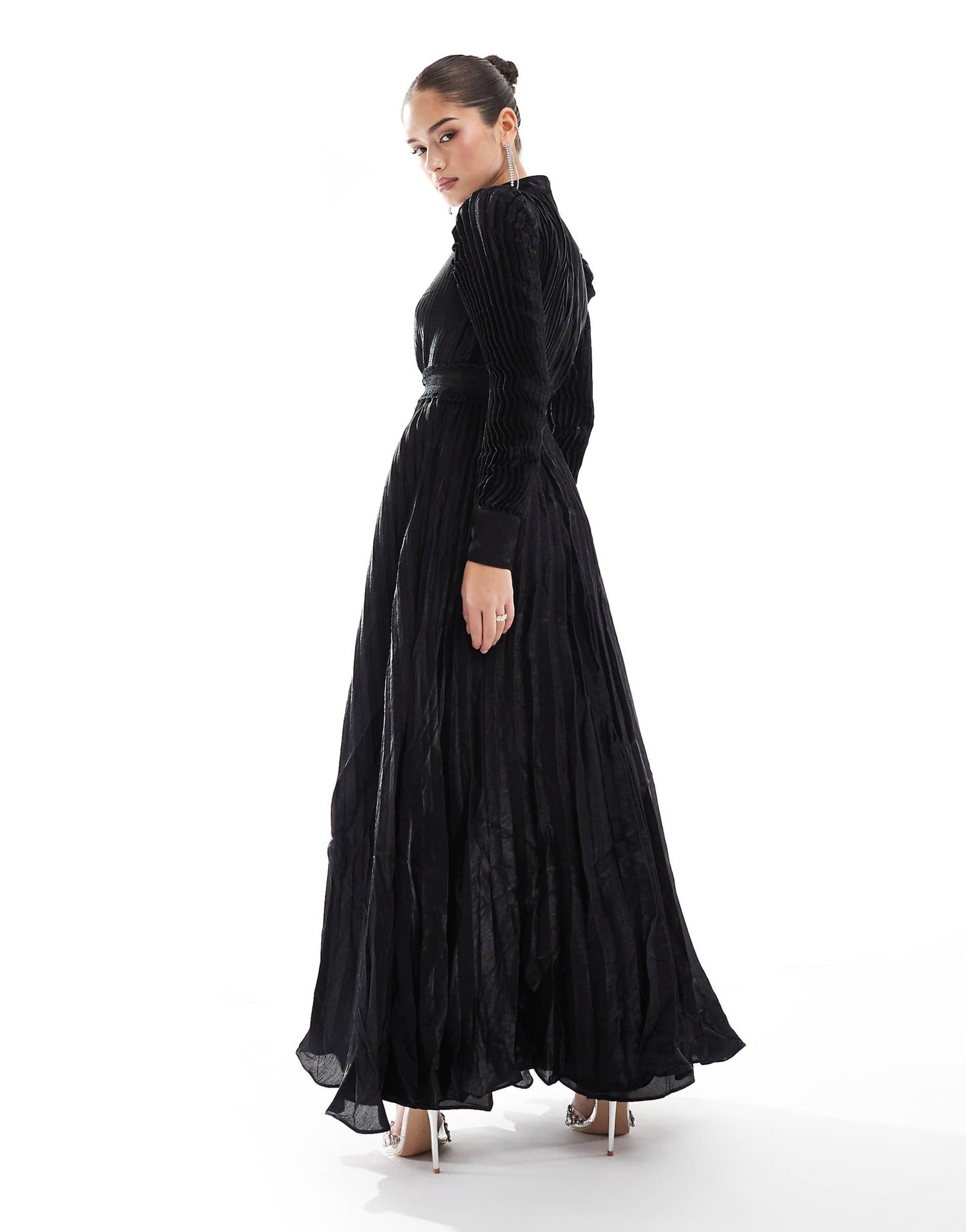 Pleated Long Sleeve Maxi-Dress