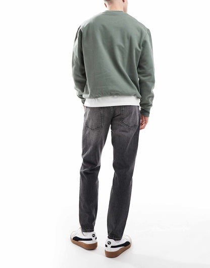 Stretch Tapered Jeans