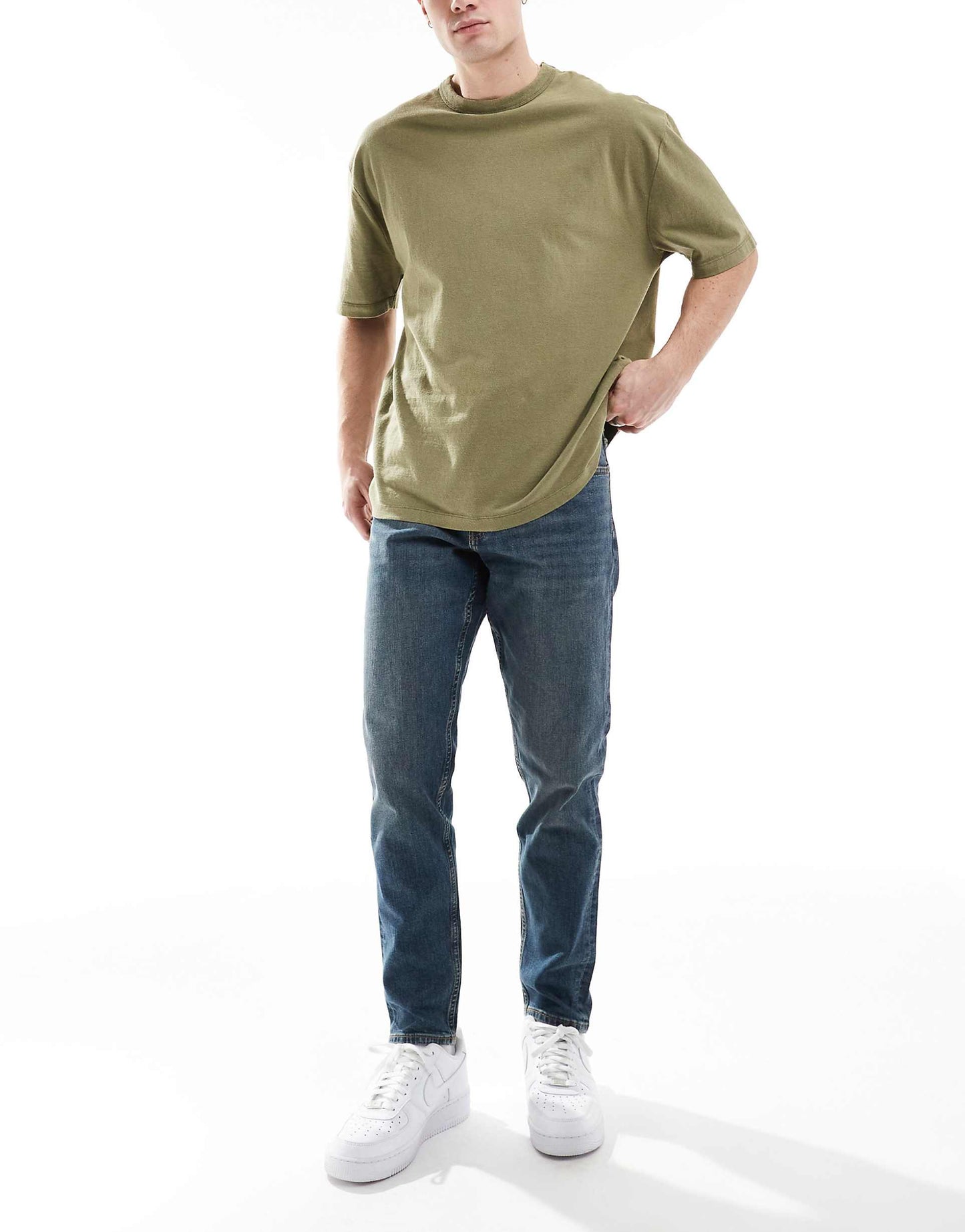 Stretch Tapered Jeans