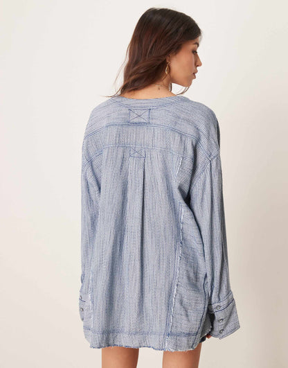 Relaxed Oversized Striped Shirt