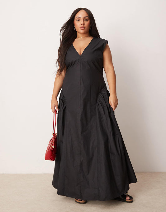 Curve Clean V Neck Midi Dress With Pleated Godet Hem