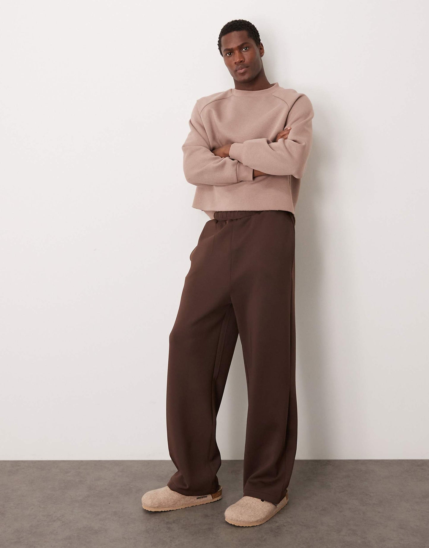 Oversized Cropped Raglan Sweatshirt With Raw Hem