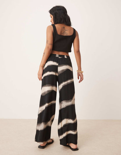 Petite Wide Leg Trousers
