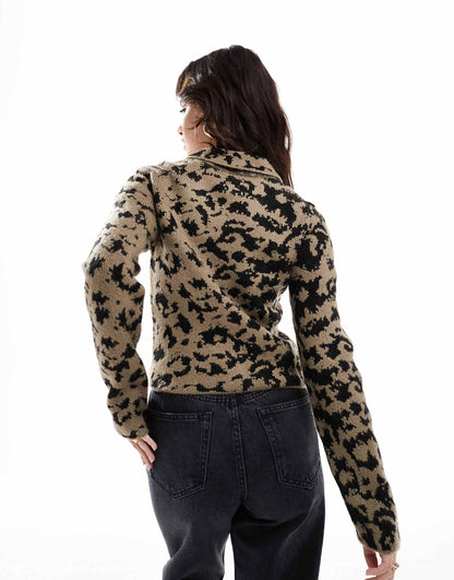 Knitted Leopard Print Collar Cardigan