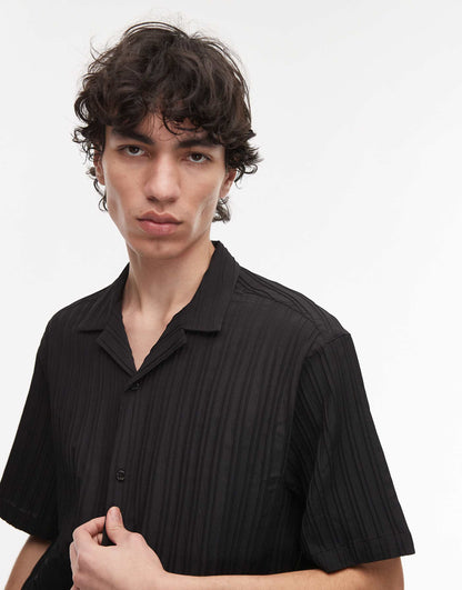 Short Sleeve Textured Plisse Shirt