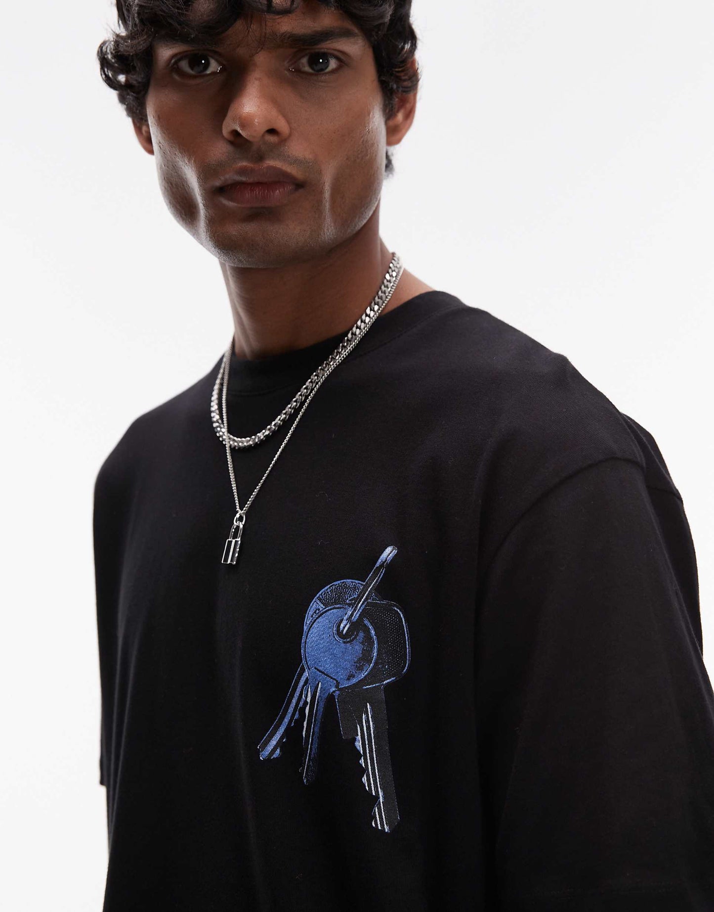 Oversized Fit T-Shirt With Front And Back Keys Patch Print