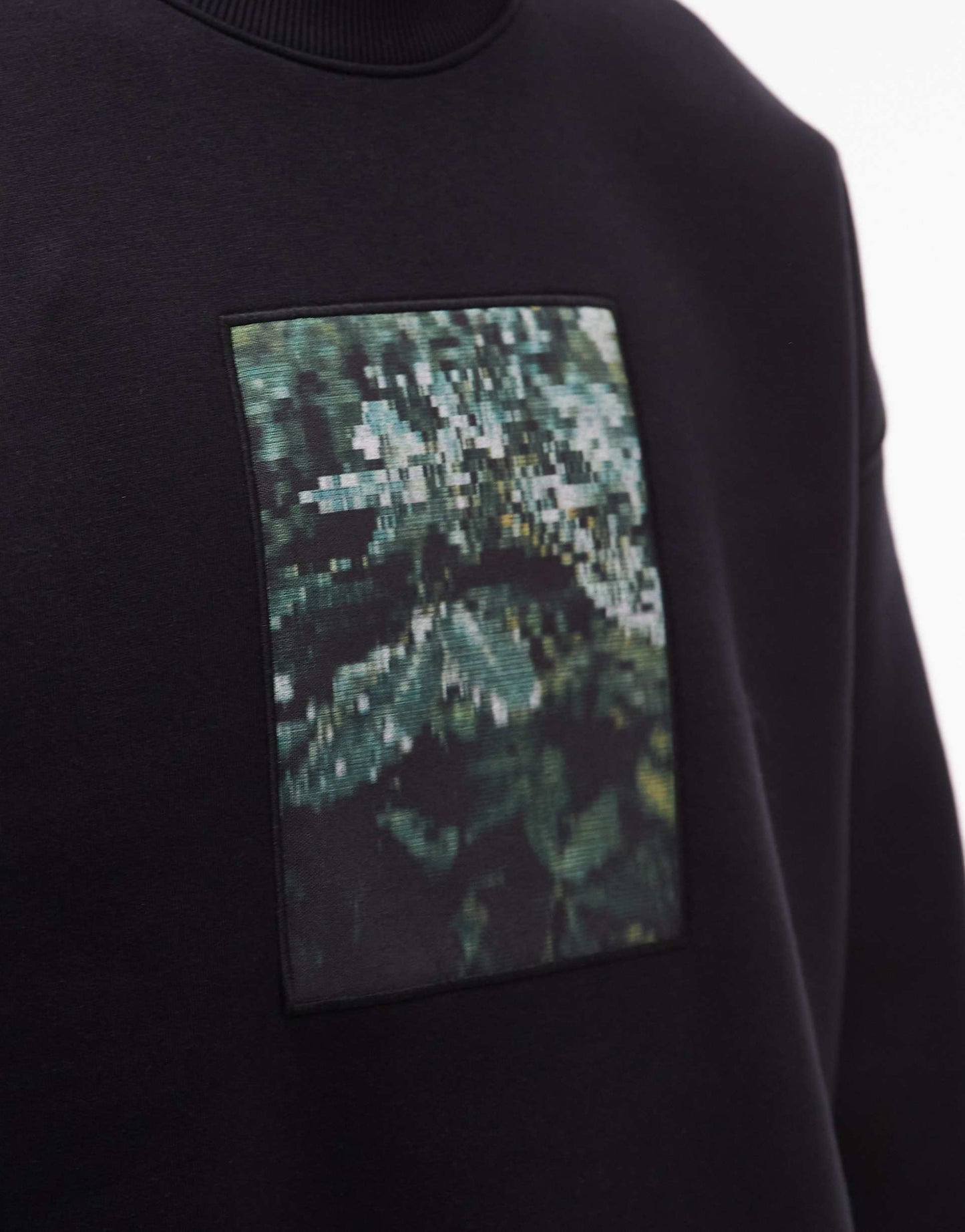 Oversized Fit Sweatshirt With Leaves Patch Print