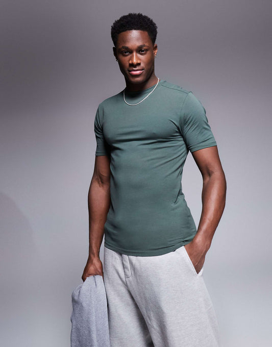 Muscle Fit T-Shirt