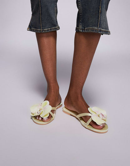 Claudette 3D Floral Flat Sandals