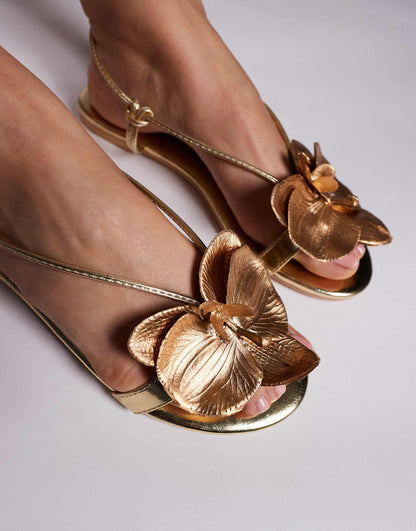 Magnolia 3D Floral Flat Sandals