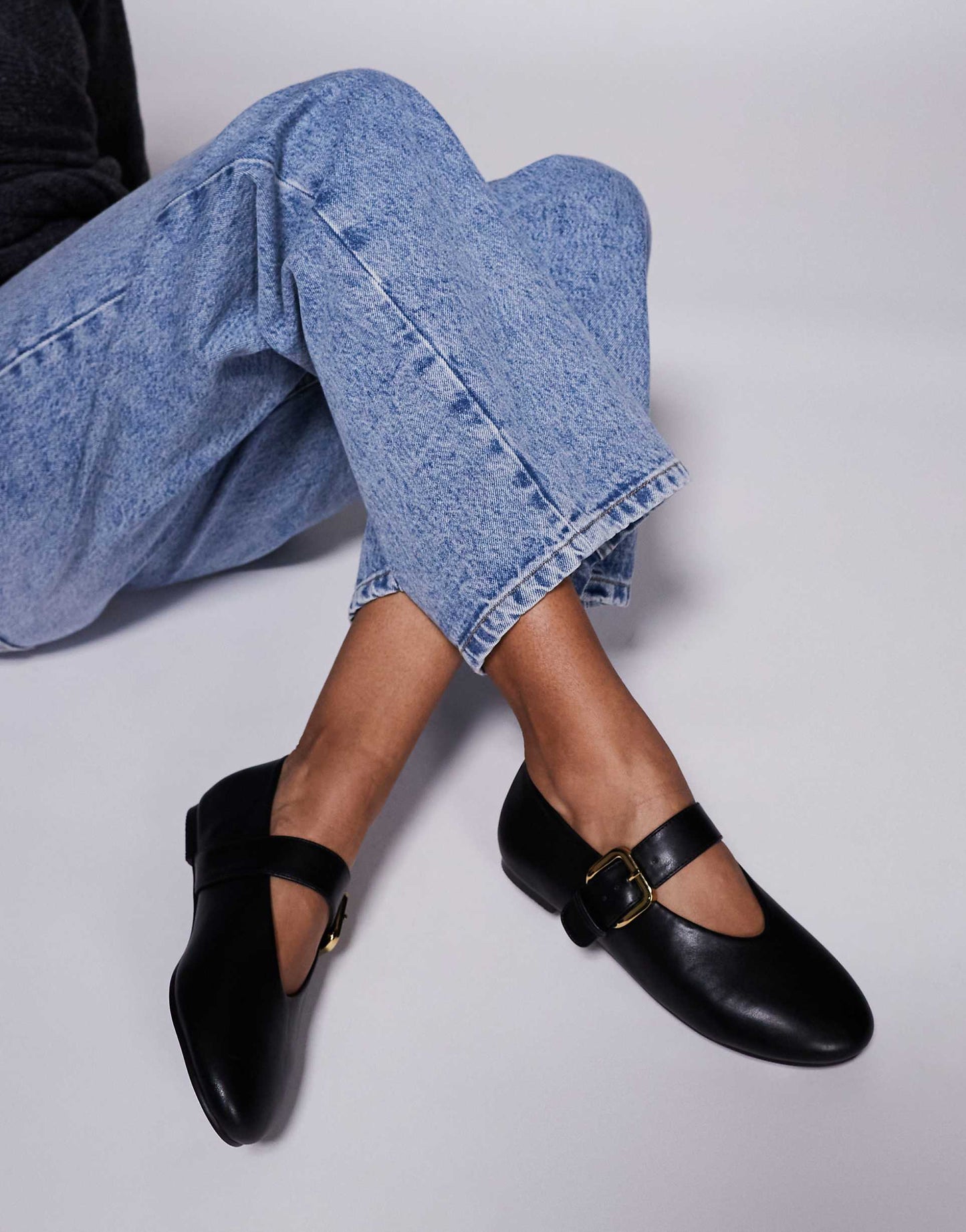 Buckle Detail Ballet Flats