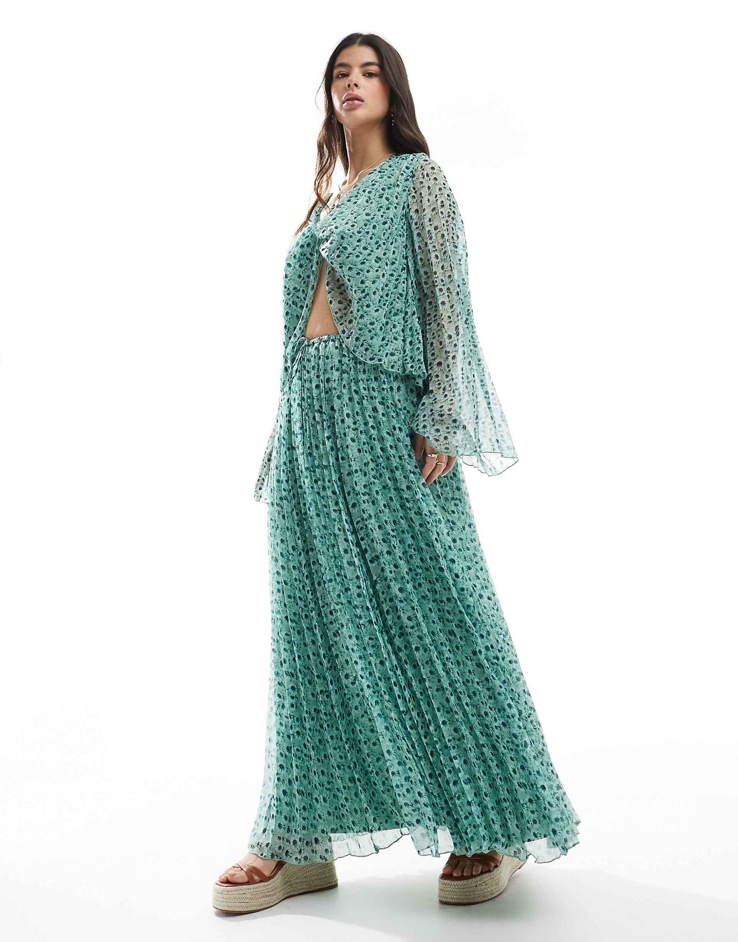 Volume Pleated Co-Ord Maxi Skirt