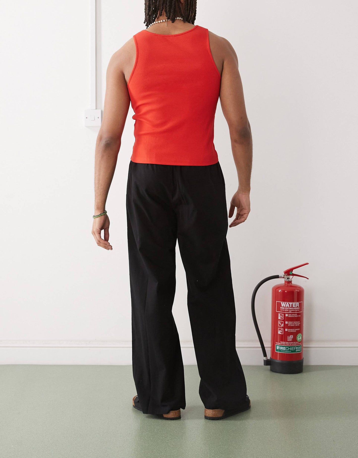 Relaxed Linen Trouser