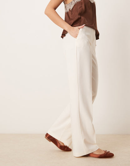 Tailored Slim Straight Trousers