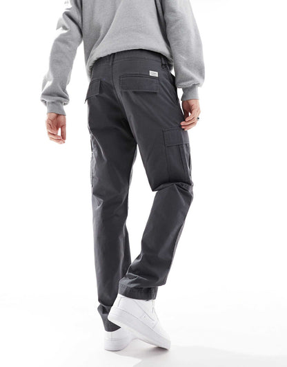 Loose Fit Cargo Trouser