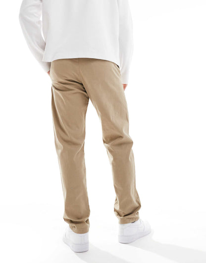 Loose Fit Chino