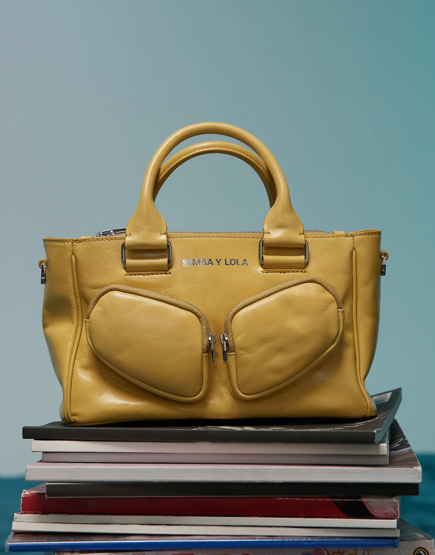 Medium Leather Grab Bag With Detachable Strap