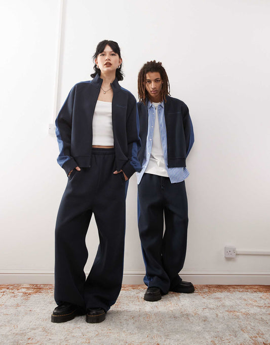 Unisex Jogger With Side Stripe
