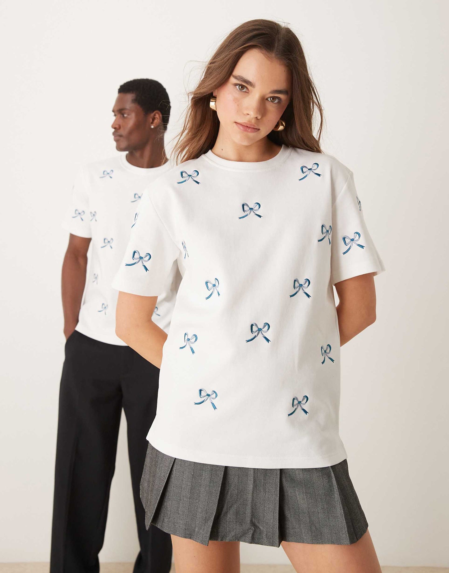 Bow Embroidered T-Shirt