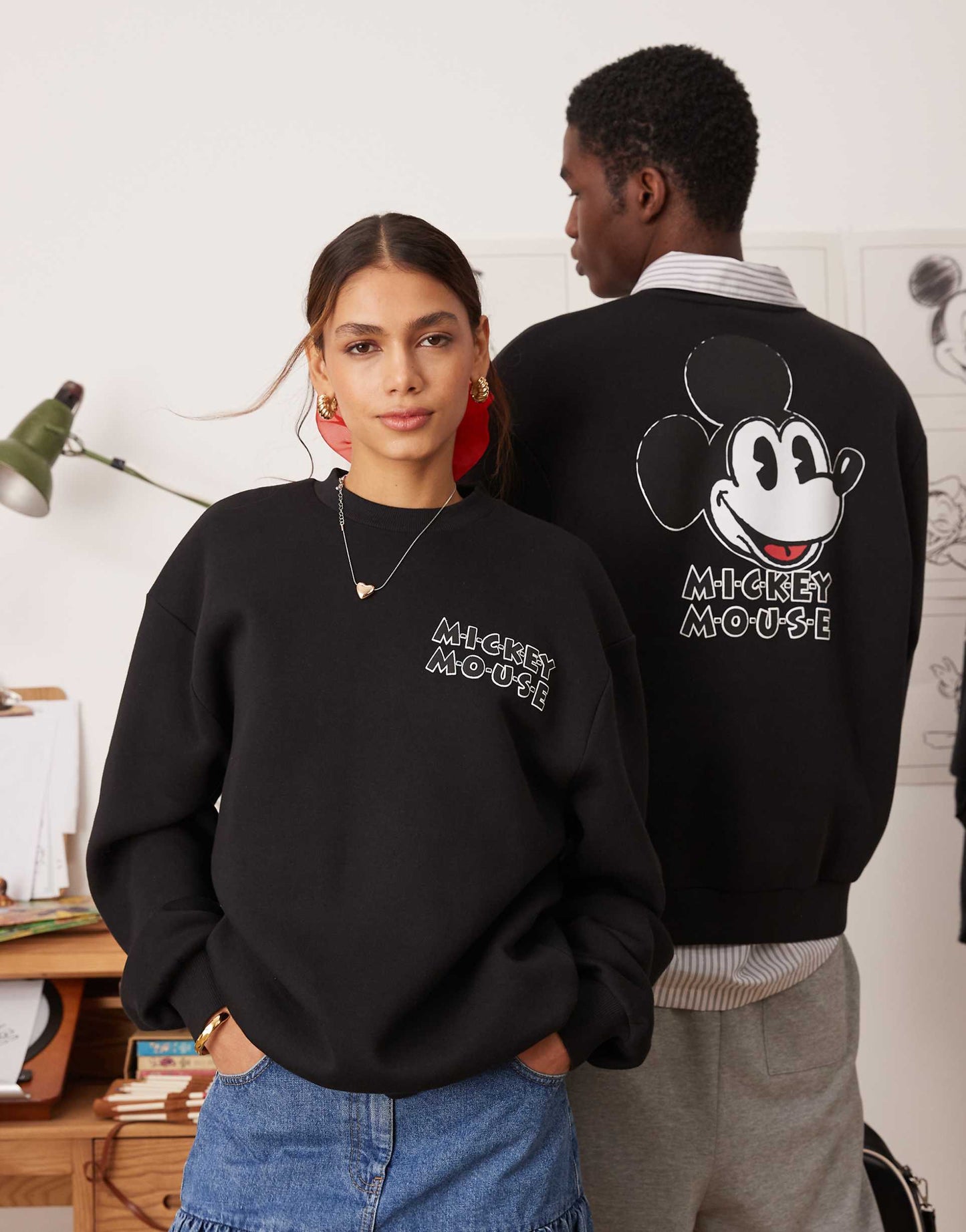 Disney Unisex Oversized Crew Sweatshirt With Mickey Mouse Prints