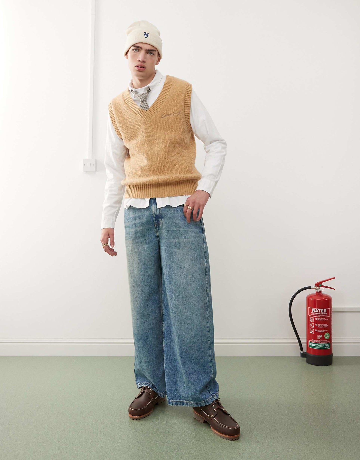 V-Neck Knitted Vest