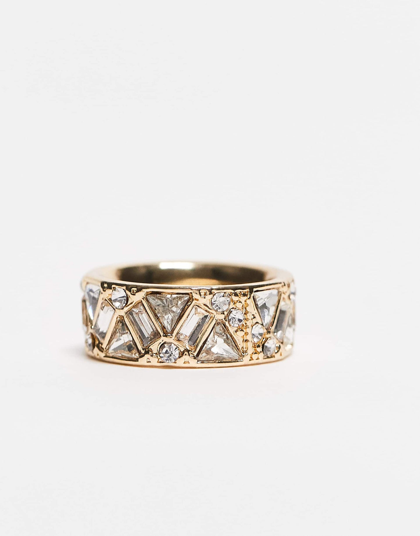 Curve Ring With Mixed Crystal Detail