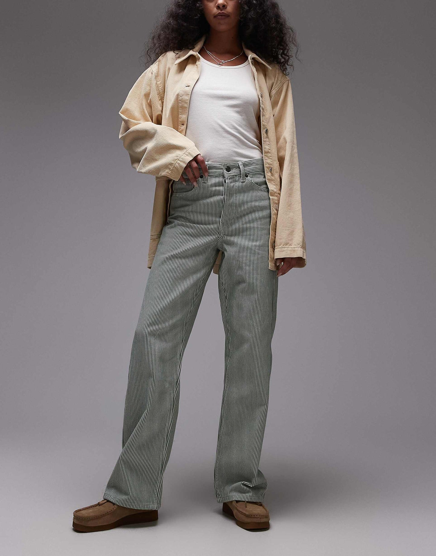 Mid Rise Loose Fit Straight Jean