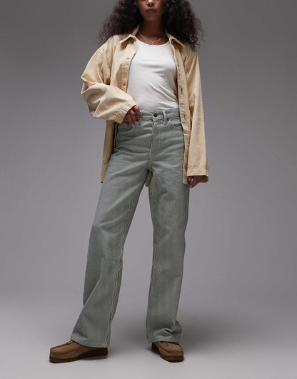 Mid Rise Loose Fit Straight Jean