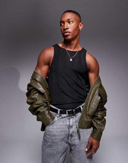 Muscle Fit High Scoop Vest