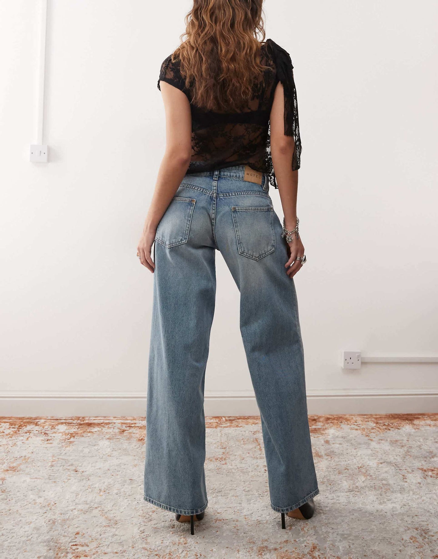Roomy Extra Wide Low Rise Jeans