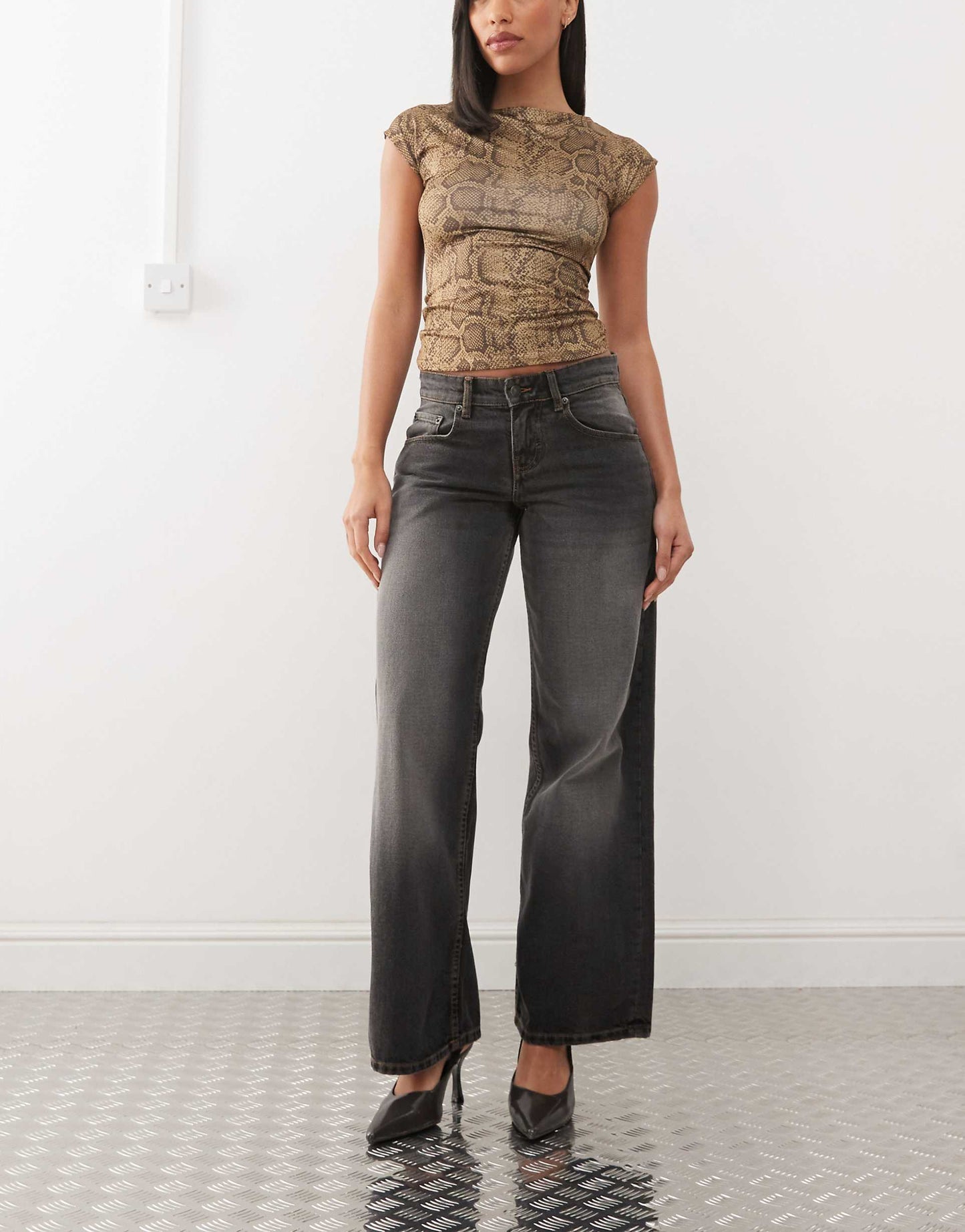 Low Rise Parallel Jeans