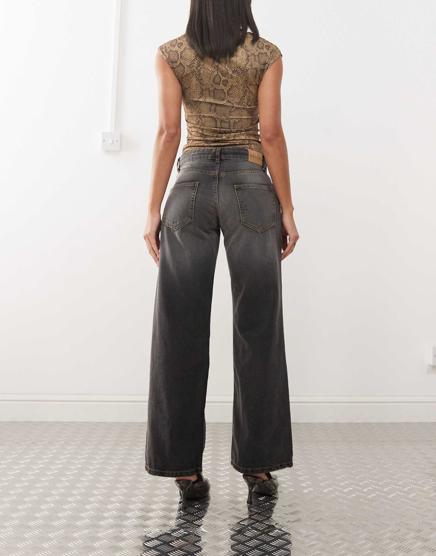 Low Rise Parallel Jeans